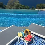 Sappho Boutique Vasiliki